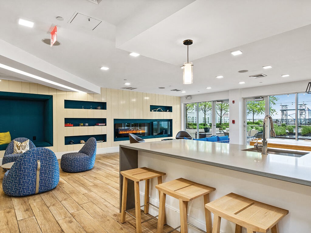 Common area at Axis Admirals Hill Apartments in Chelsea MA