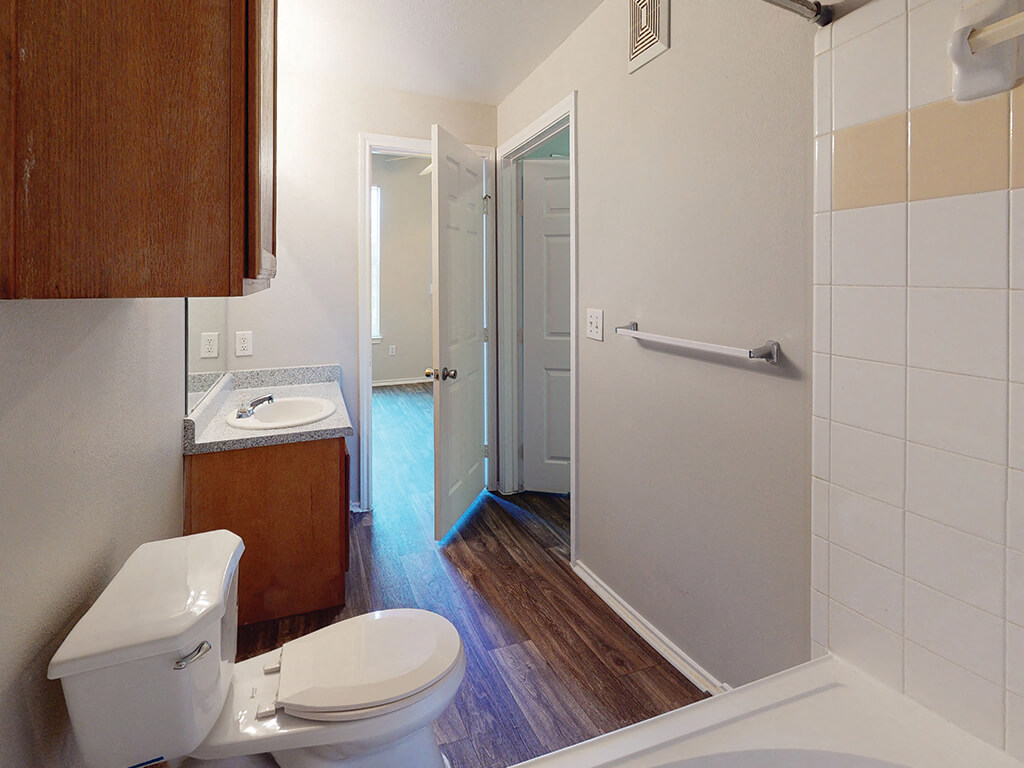 Bathroom 2 at Kensley Apartments in Irving TX (2)