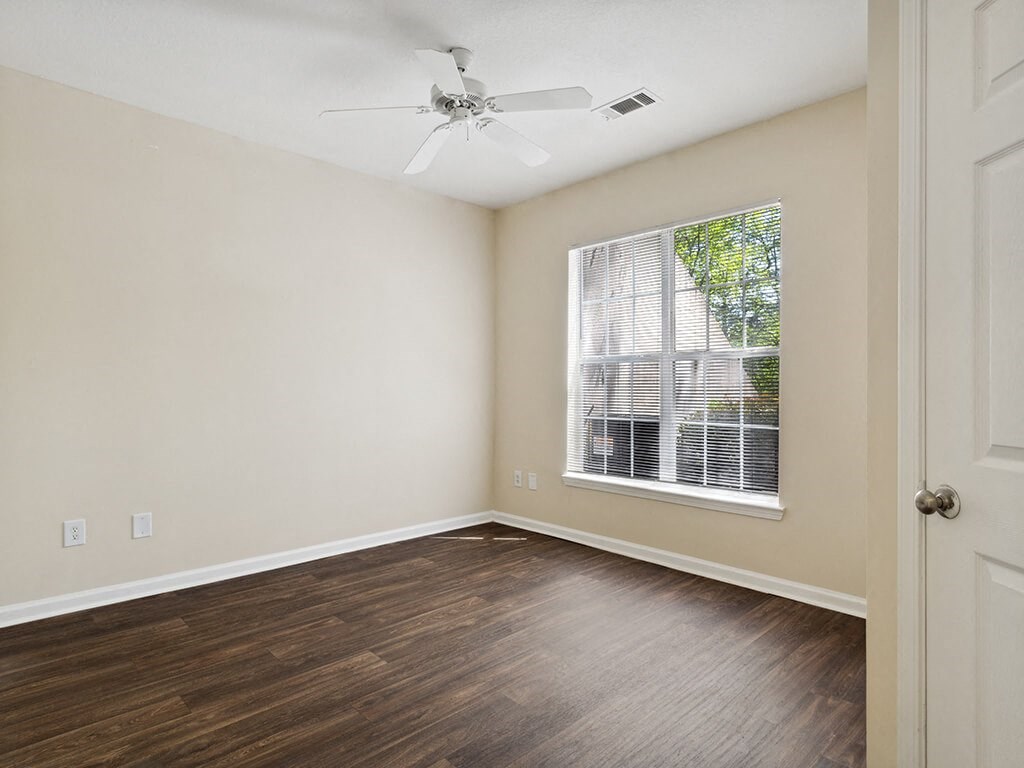 Bedroom with window at Lakeside Vista in Kennesaw GA
