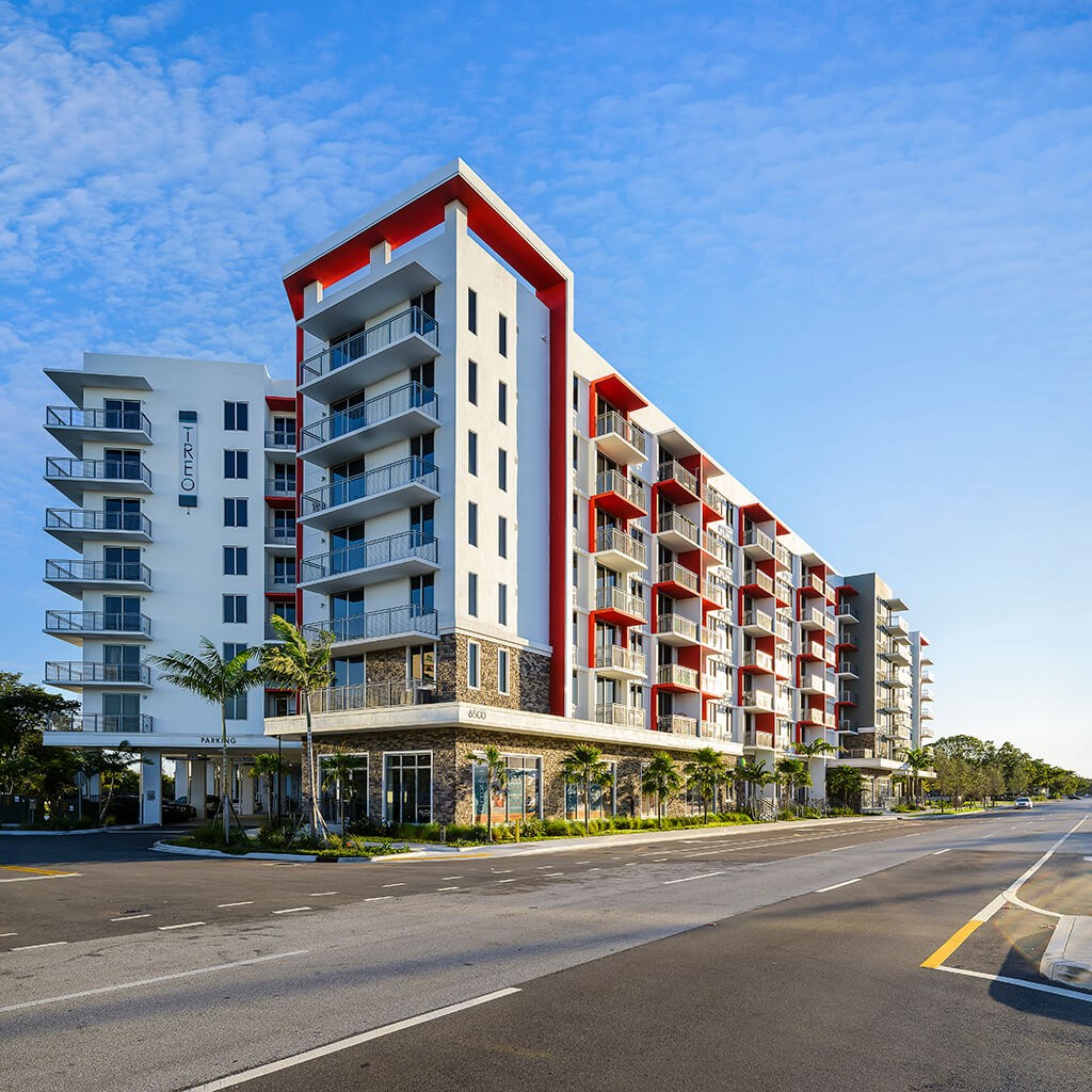 Building at dusk at Treo Apartments in Fort Lauderdale FL