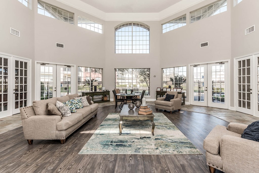 ClubHouse at Hollow Creek in Conroe TX