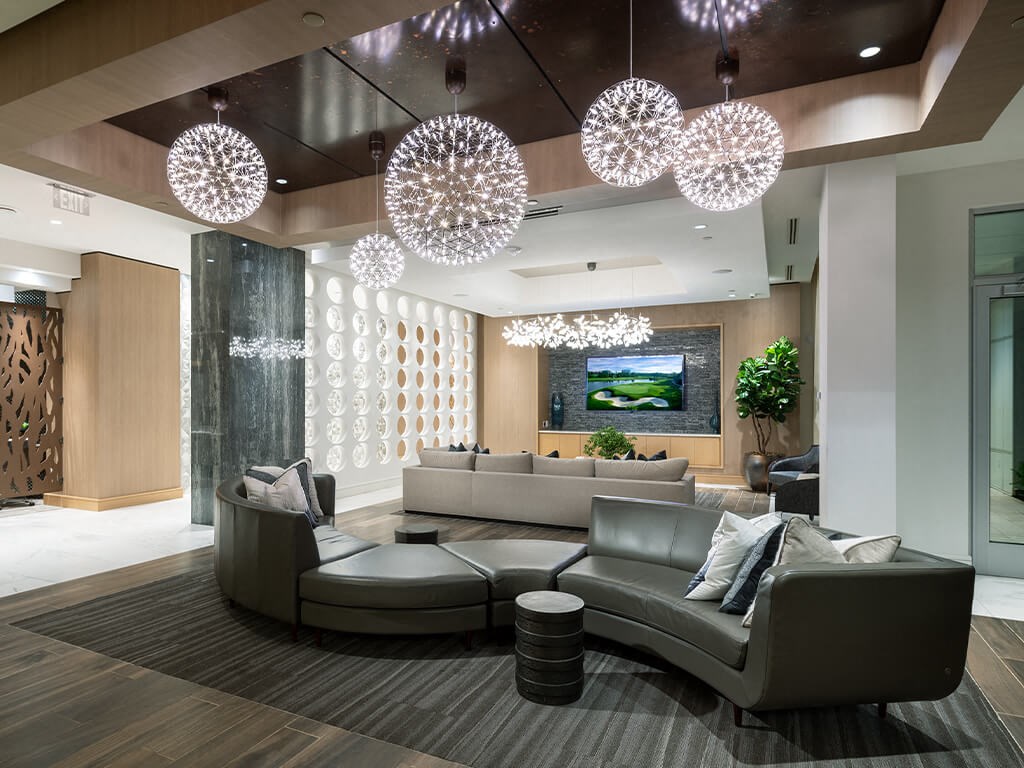 club room lounge seating at Cirro King of Prussia Apartments in King of Prussia PA