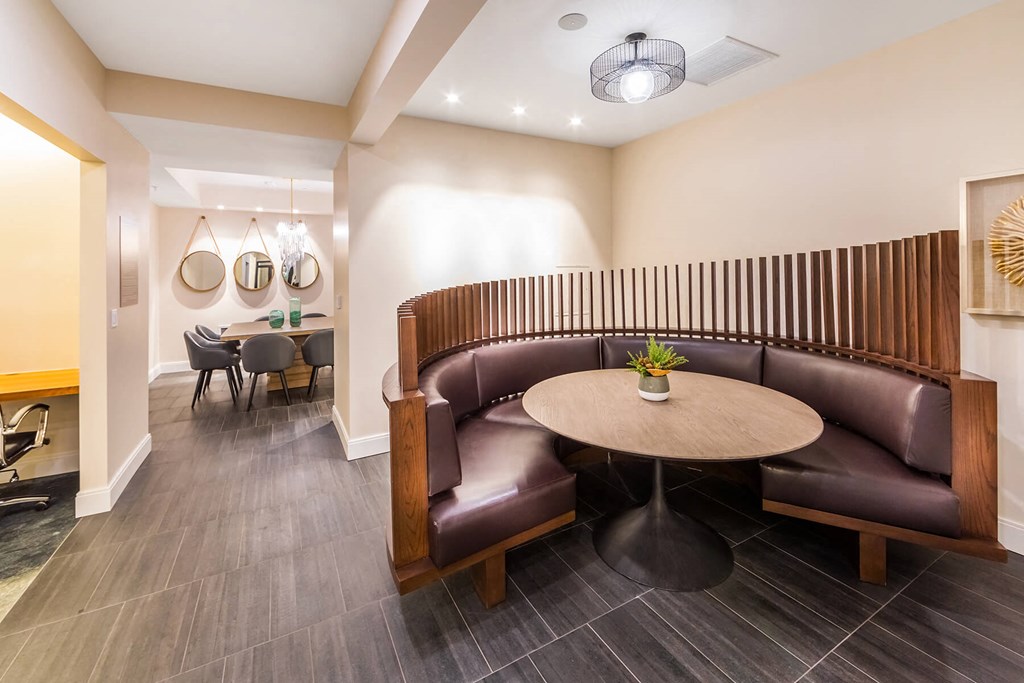 Co Working Round Seating at Aspect at Totem Lake Apartments in Kirkland WA