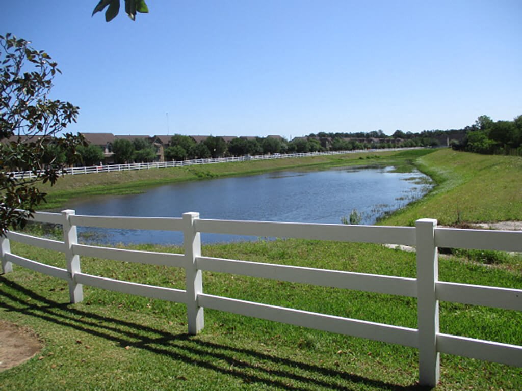 Community grounds at Parkway Ranch Rental Homes in Houston TX