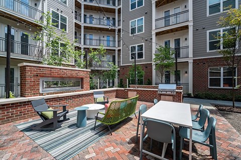 Courtyard BBQ Grill and fire pit at The Belhaven in Alexandria VA