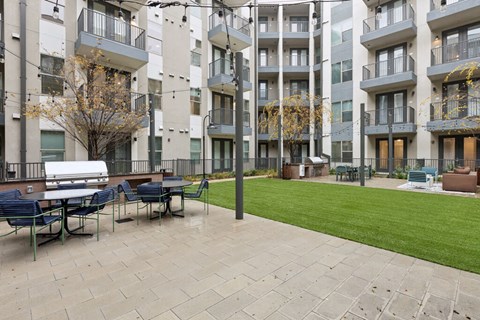 Grilling courtyard at Luca Apartments in Austin TX
