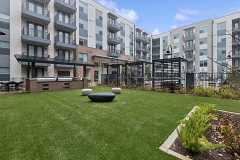 Pool courtyard at Luca Apartments in Austin TX