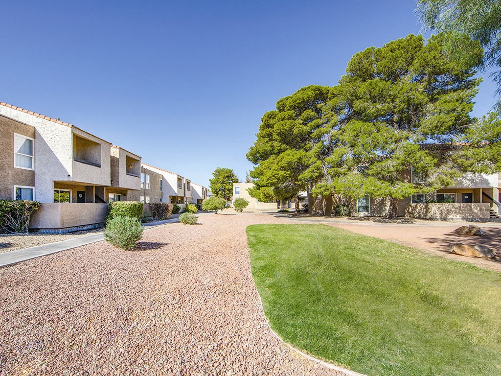 Courtyard at Woodcreek Apartments in Las Vegas NV