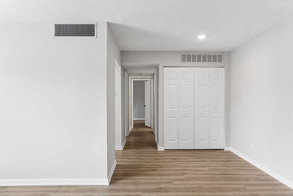 Dining area at Leesburg Apartments in Leesburg VA