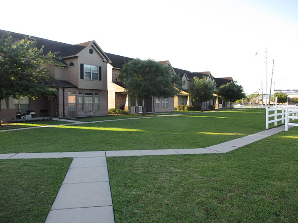 Exterior walkway at Parkway Ranch Rental Homes in Houston TX