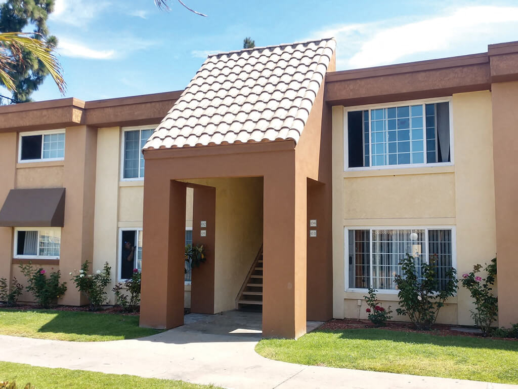 Exterior Building Entrance at Park Villas Apartments in National City