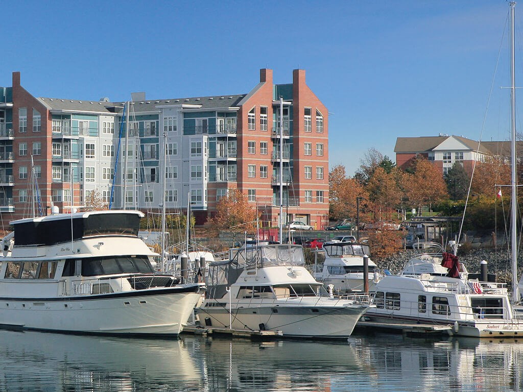 exterior building at Axis Admirals Hill Apartments in Chelsea MA