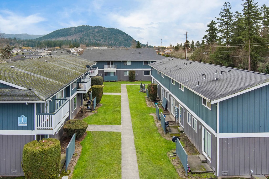 Exterior Building and Walkway