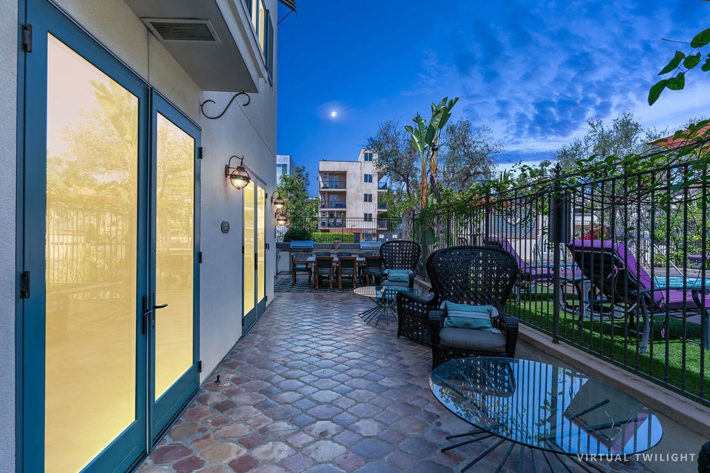 Exterior Courtyard Royal Plaza at Dusk