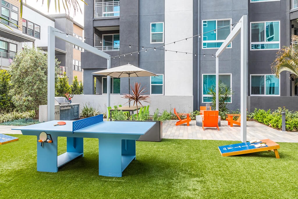 Exterior Courtyard Varsity at Vita Apartment Homes in Orange CA