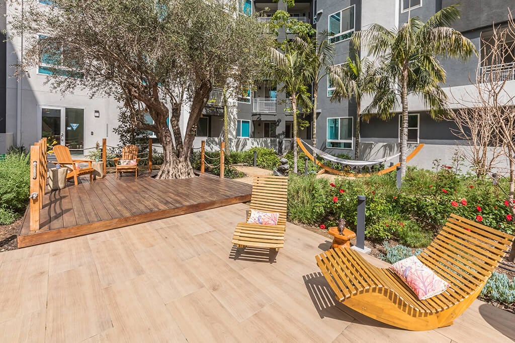 Exterior Courtyard Villa at Vita Apartment Homes in Orange CA