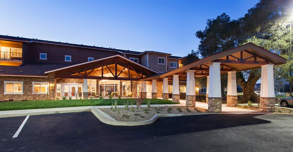 The Lodge At Morgan Hill Apartments