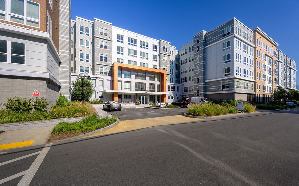 Exterior Leasing Center at Vero Apartments in Chelsea MA