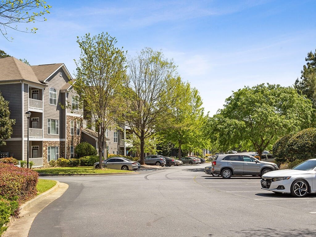 Exterior parking at Lakeside Vista in Kennesaw GA