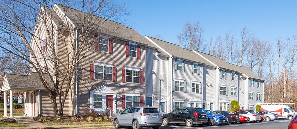 Exterior apartment at Riverwoods, Riverwoods at Towne Square, and Riverwoods at Lake Ridge in Woodbridge VA