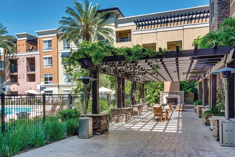 Fire Lounge at Town Center Apartments in Santa Clarita CA