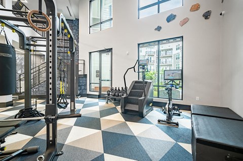 Fitness center training at The Belhaven in Alexandria VA