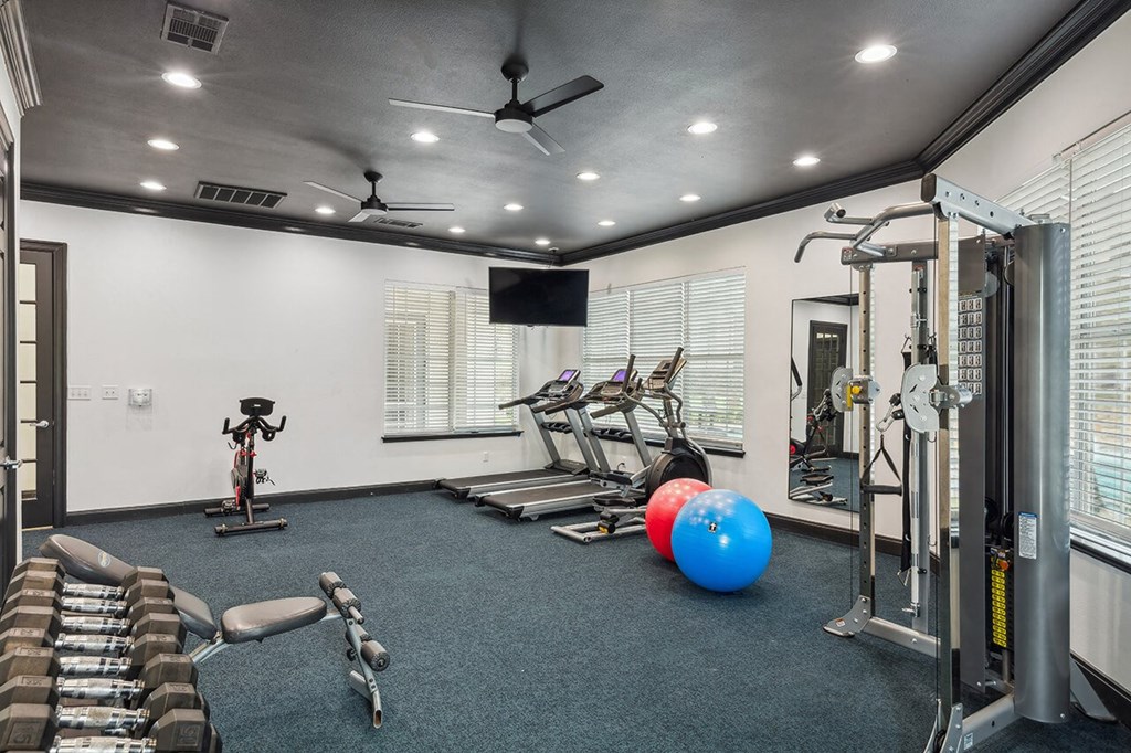 Fitness center at Cypress View Villa Apartments in Weatherford TX