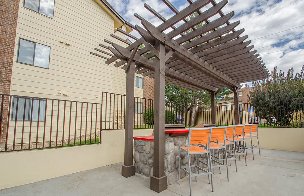 Grilling Area at Sky Rock Apartments in Longmont CO
