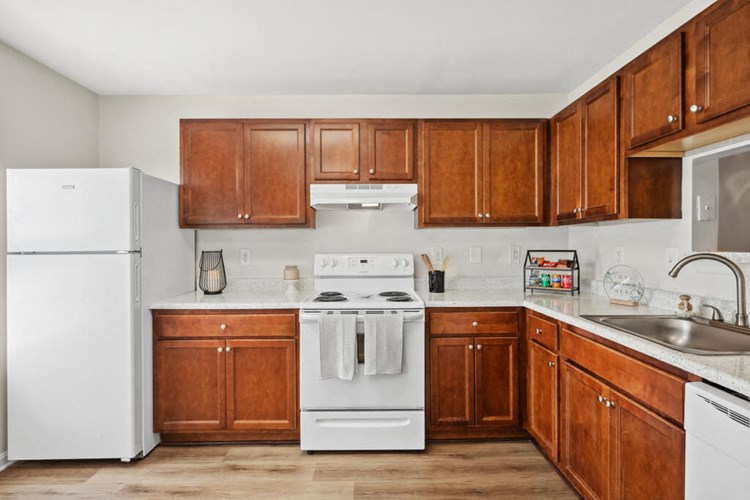 Riverwoods Apartments, Riverwoods At Lake Ridge Apartments, & Riverwoods At Towne Square Townhomes