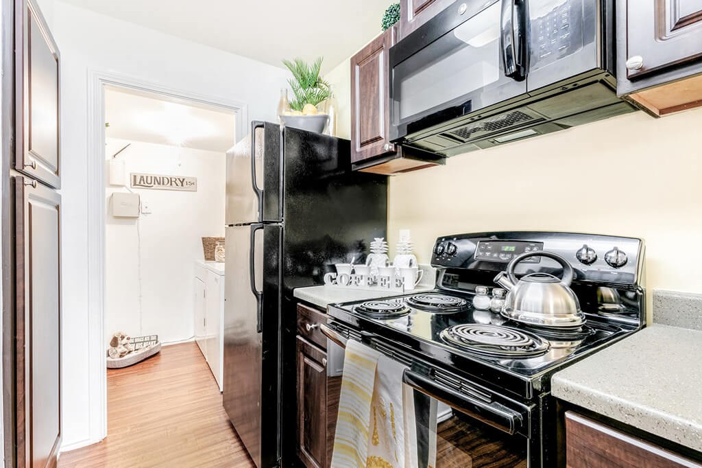 Kitchen appliances at Landmark at Wynton Pointe Apartment Homes in Nashville TN