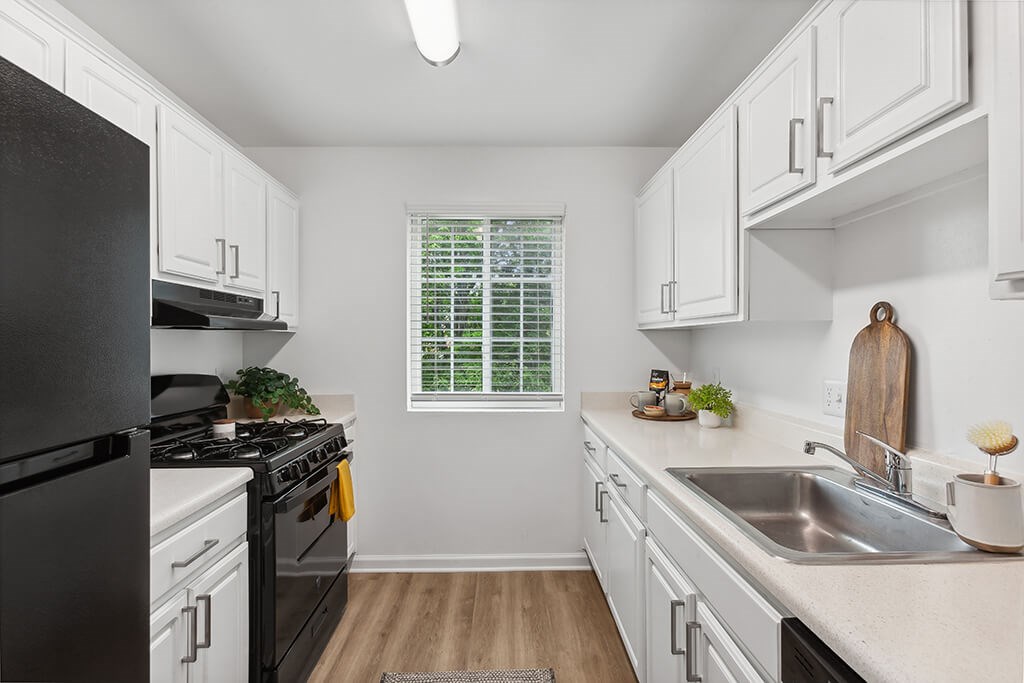 Kitchen at Leesburg Apartments in Leesburg VA