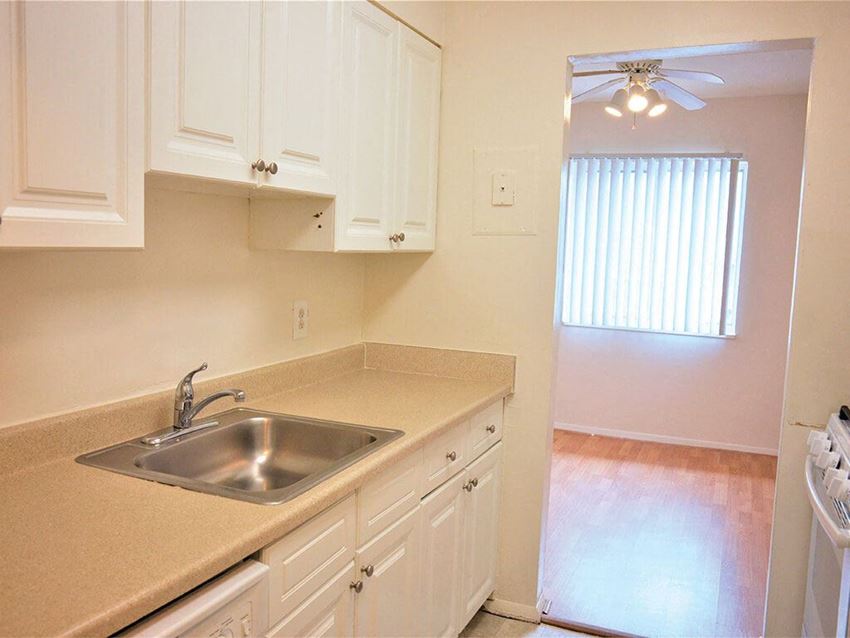 Kitchen shot at Parklane Apartments in Gaithersburg, MD - Photo Gallery
