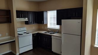 Kitchen appliances at Fountains at Tidwell in Houston TX