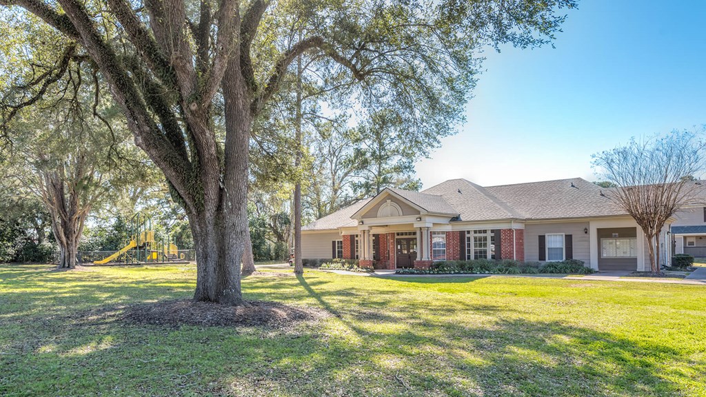 Leasing Office at Park Village in Conroe TX