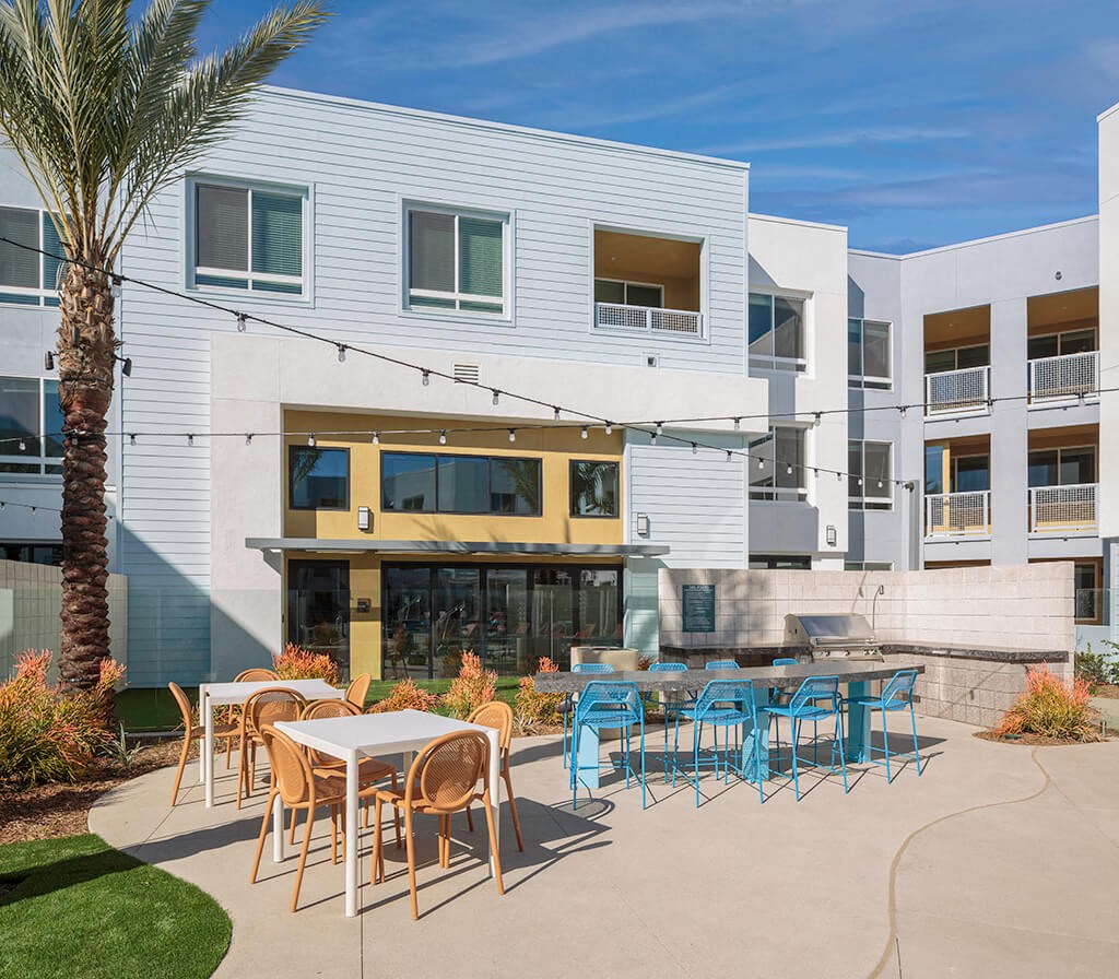 Leisure Pool Grill Area at Bevel Apartments in San Diego CA