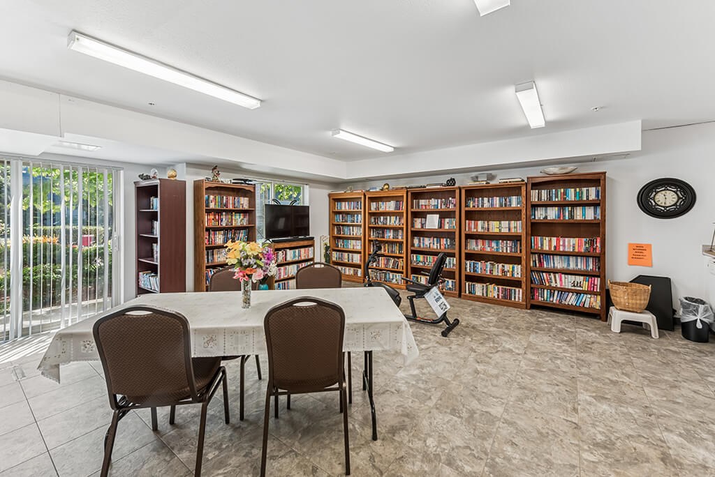 Library at Alderwood Court in Lynnwood WA