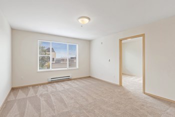Living room at Washington Terrace in Seattle WA - Photo Gallery 5