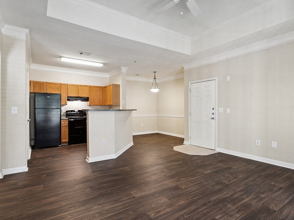 Living room and kitchen at Lakeside Vista in Kennesaw GA