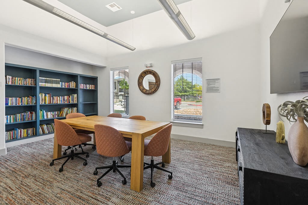 Meeting room at Bonito Parque Apartments in San Antonio TX