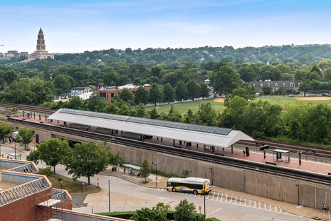 The Bradley Braddock Road Station Apartments