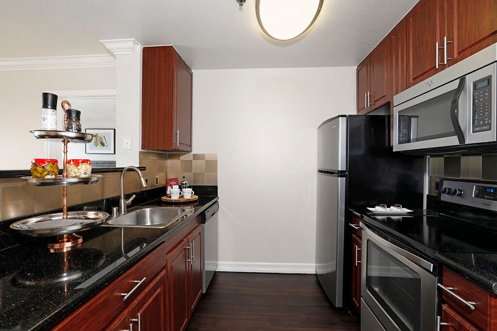 Model Kitchen at Il Palazzo Apartments in San Diego, CA