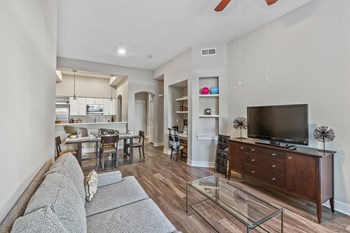 Model Living Room and Dining Room - Photo Gallery 3