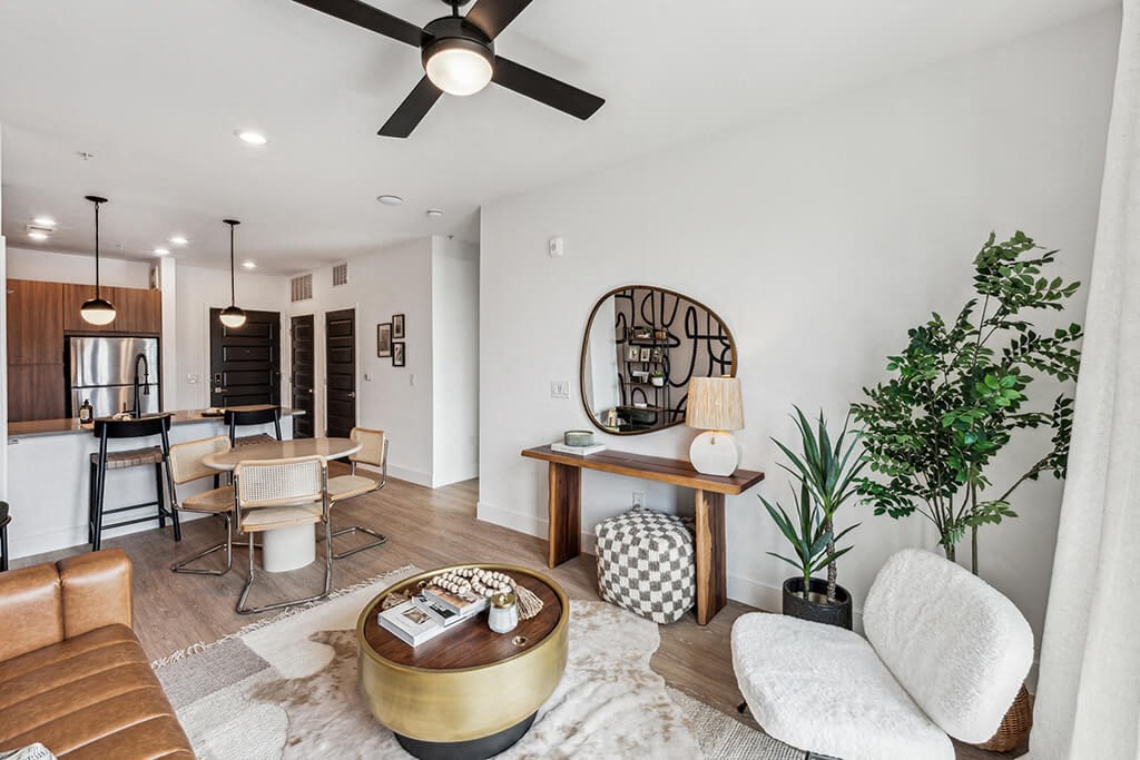 Living room with ceiling fan at 333 Ellington Apartments in Gaithersburg MD