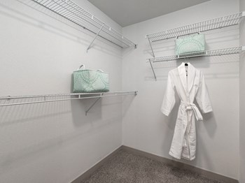 909 E Playa Del Norte Dr Studio-2 Beds Apartment for Rent - Photo Gallery 4