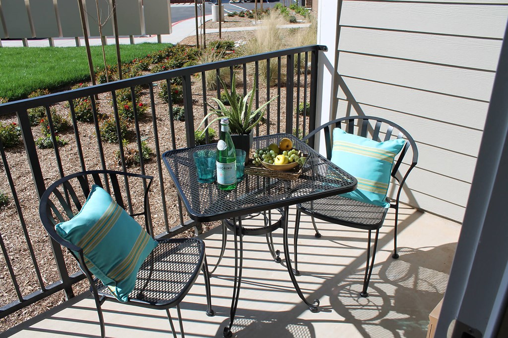 The Lodge At Morgan Hill Apartments