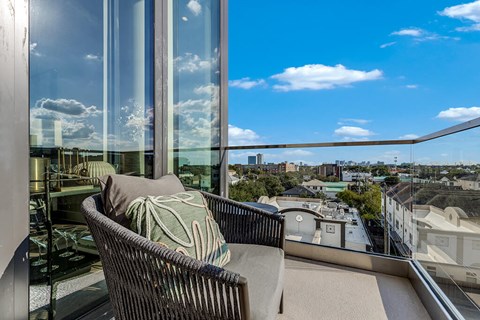 Patio at 1010 Waugh Apartments in Houston TX