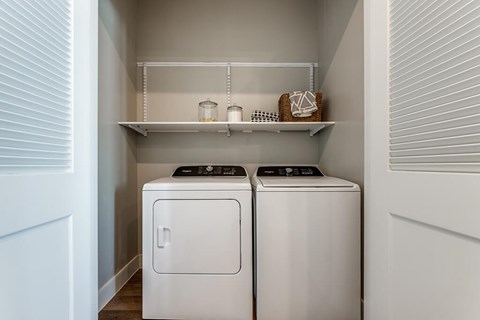 Washer and dryer at 1010 Waugh Apartments in Houston TX