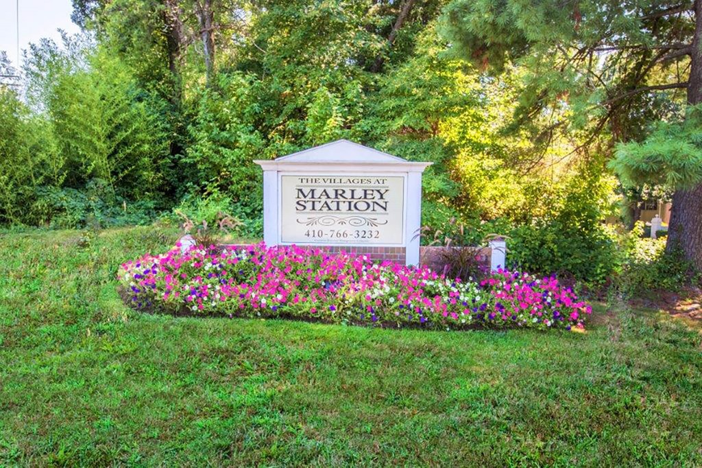 Exterior monument sign at Marley Station Glen Burnie MD