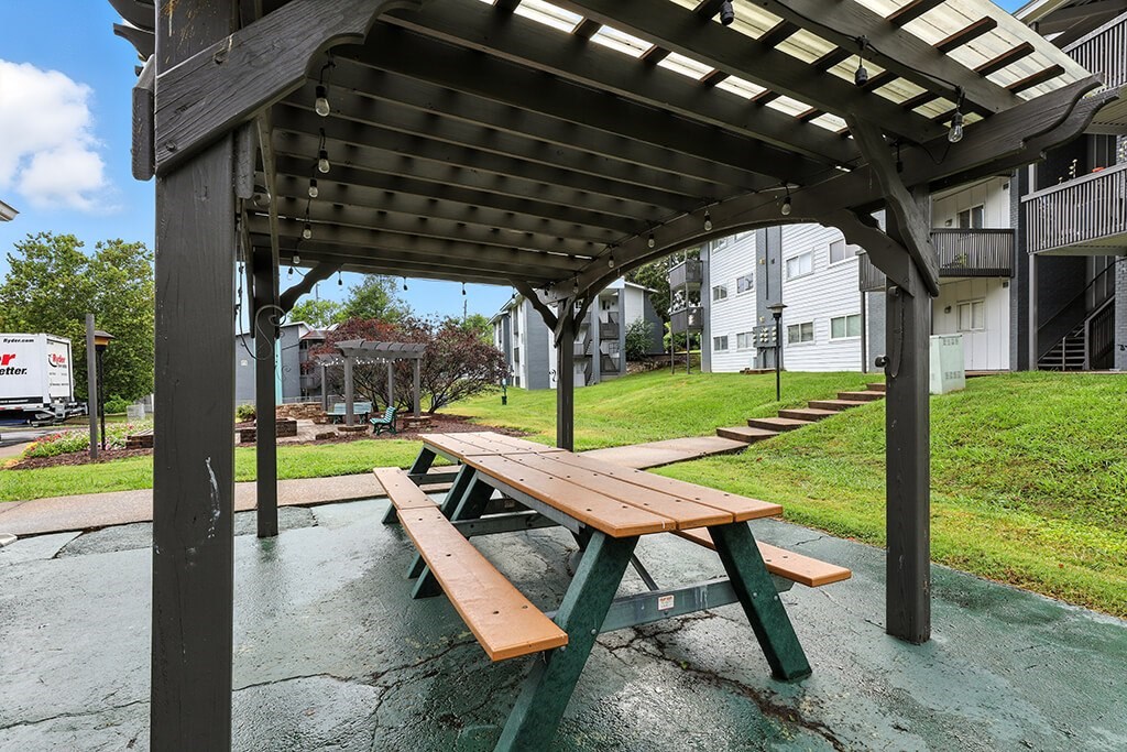 Outside seating at City Side Flats Apartments in Nashville TN
