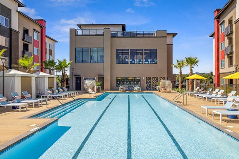Phase 2 pool at The Braydon Apartments in Napa CA